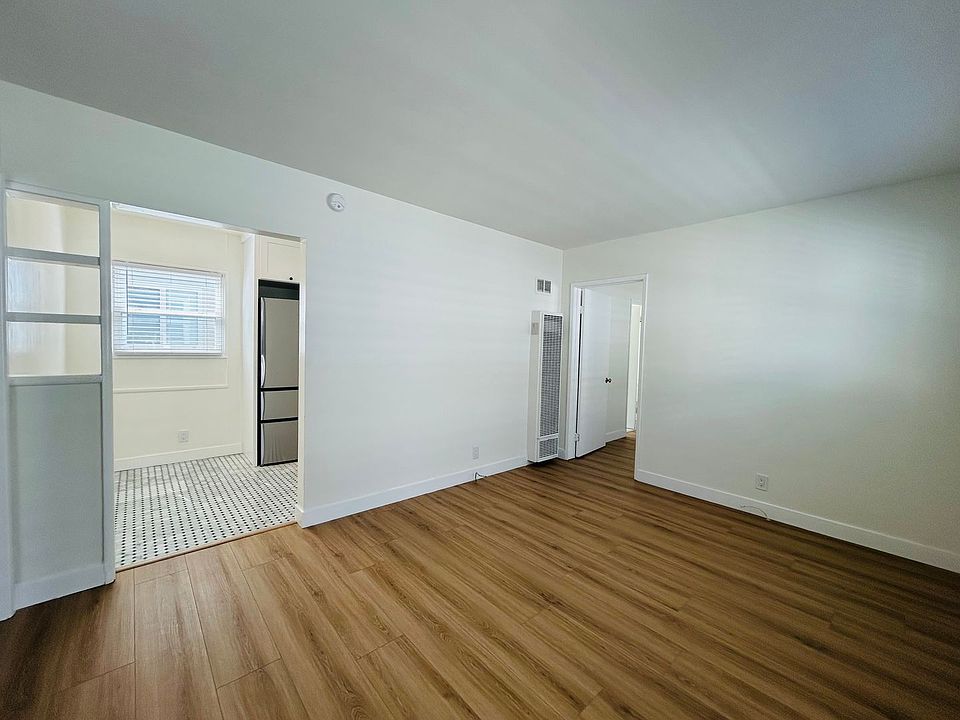 1st image of 738 Washington Blvd #738.5