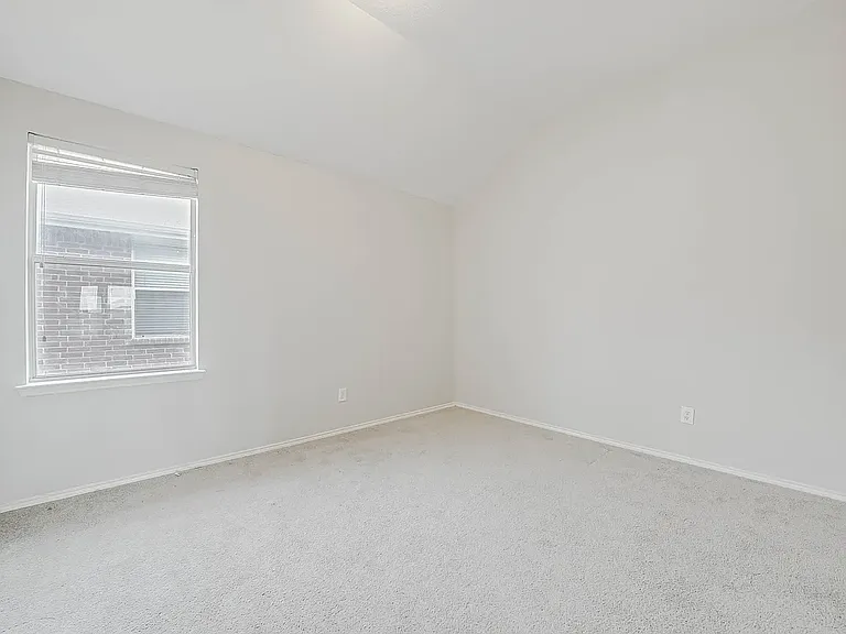 329 Highland Glen Dr — Photo 26