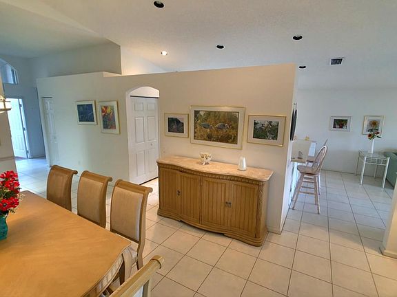 5th image of 11323 Vivero Ave