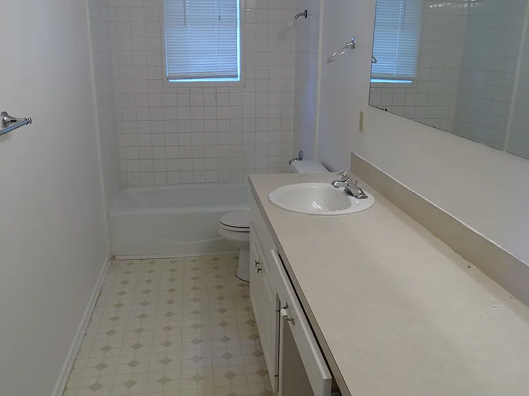 4818 66th St #B — Photo 8