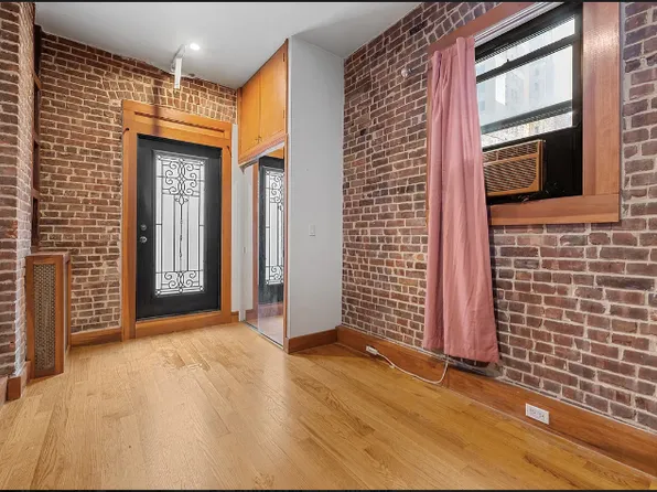 125 East 39th Street image 6 of 9