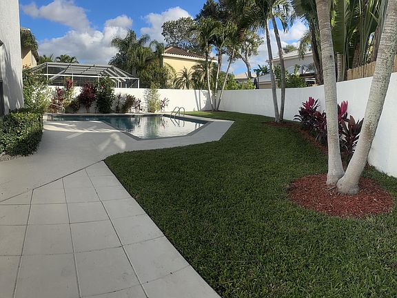 5th image of 10720 Bexley Blvd