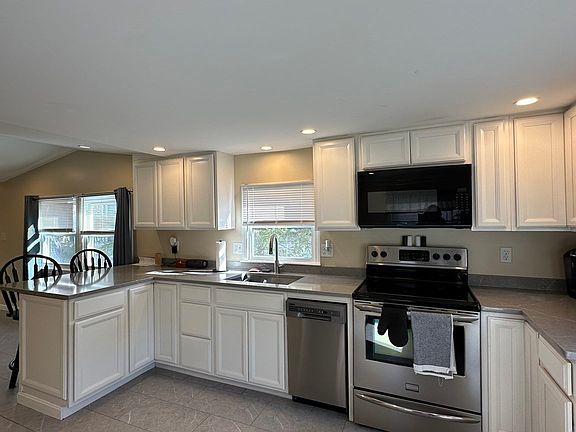 5th image of 22 Chesapeake Rd