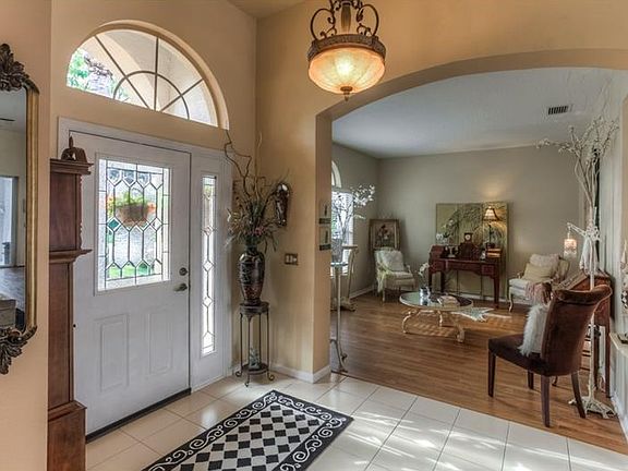 3rd image of 3830 Chaucer Way