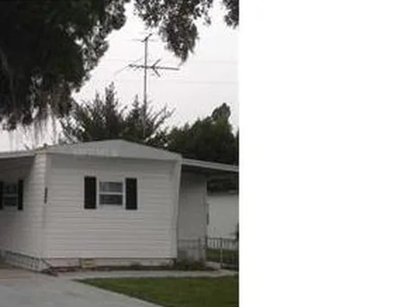 6044 Alpine Rd, Zephyrhills, FL 33542
