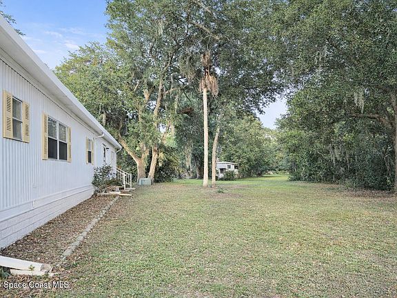 3rd image of 345 Holiday Park Blvd NE