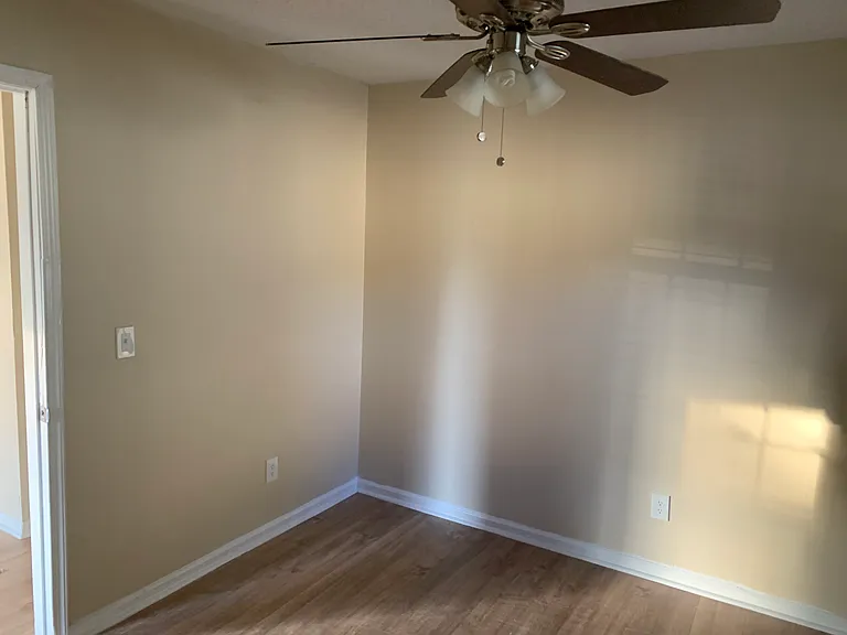 415 Royal St — Photo 5