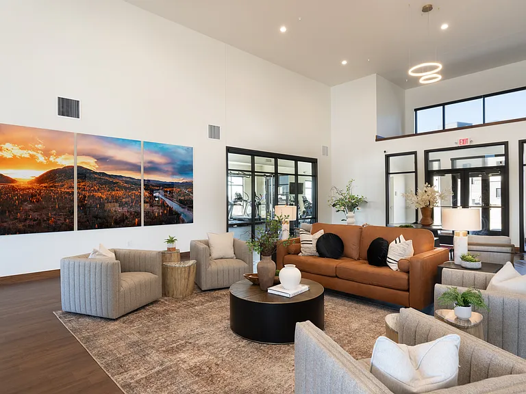 Zimmerman Luxury Apartments — Photo 65