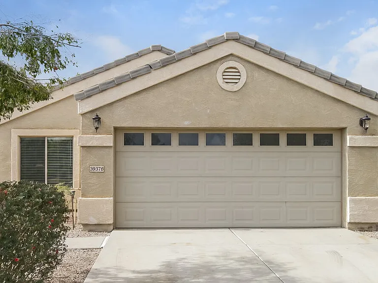 39378 N Parisi Cir — Photo 1
