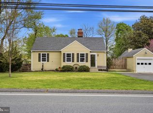 23725 Woodfield Rd, Gaithersburg, MD 20882