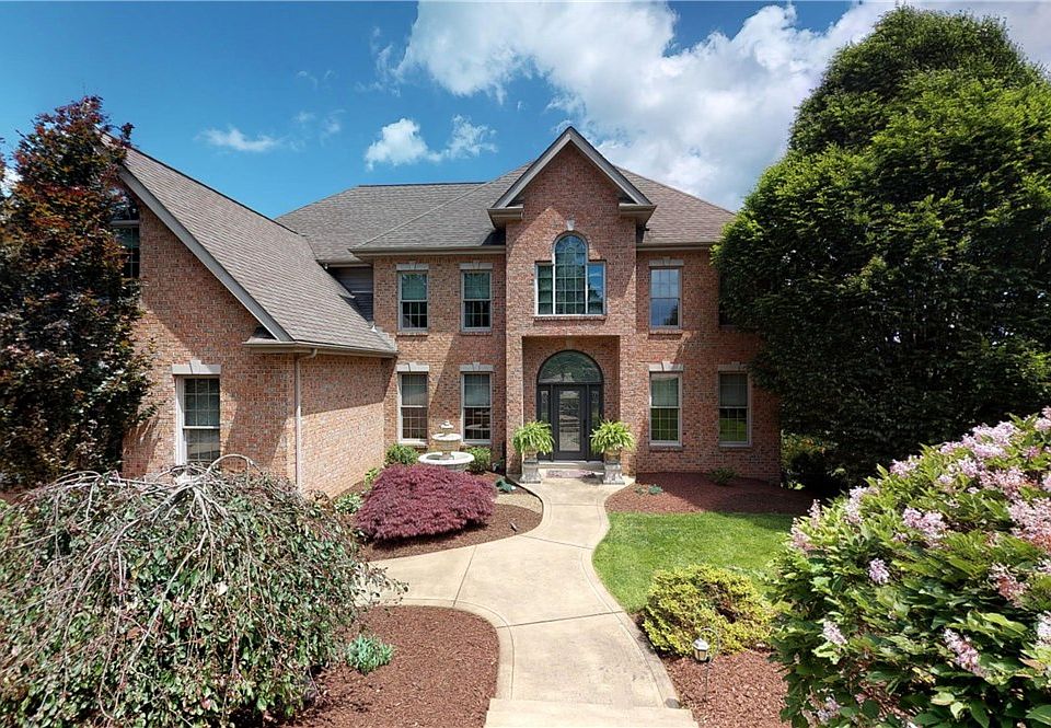 1st image of 7015 Fair Oaks Dr