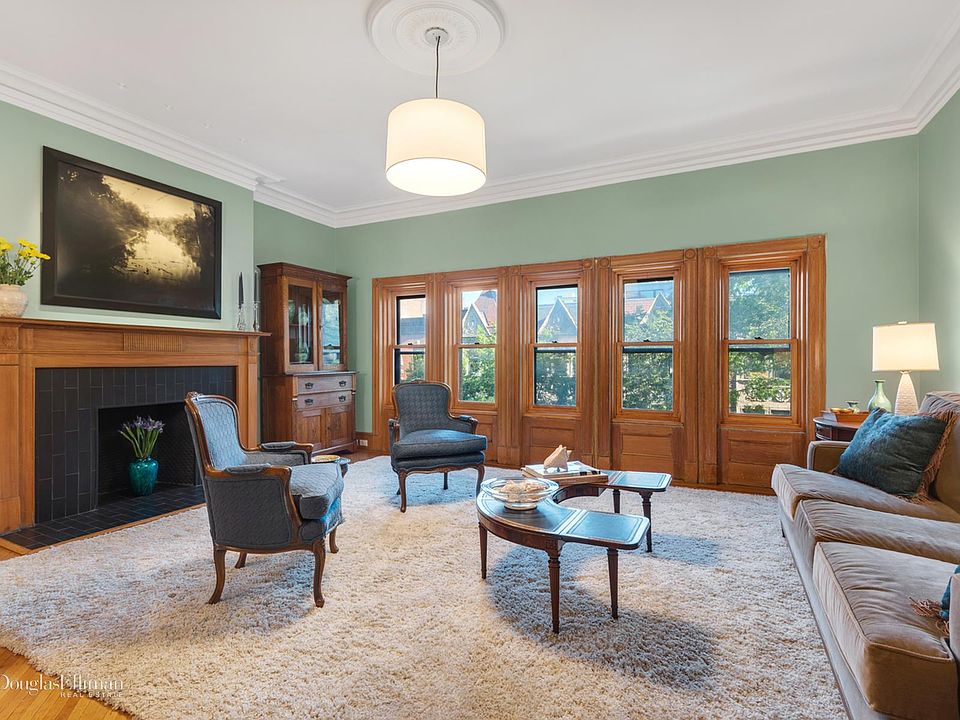 1st image of 42 Montgomery Pl #2