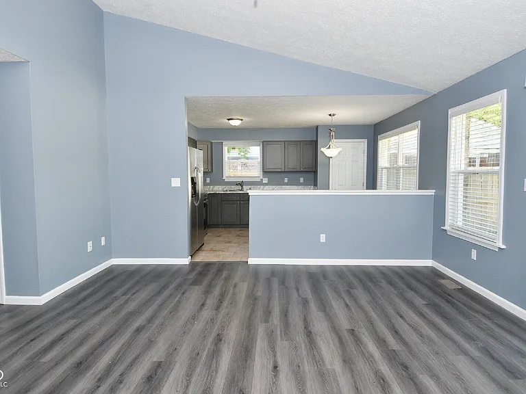 7826 Five Points Rd — Photo 5