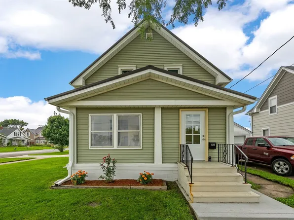 826 10th Ave SW, Cedar Rapids, IA 52404