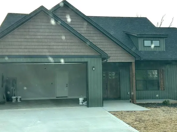 195 Crooked Creek Dr, Cookeville, TN 38506