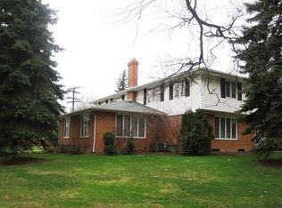 20499 Byron Rd, Shaker Heights, OH 44122