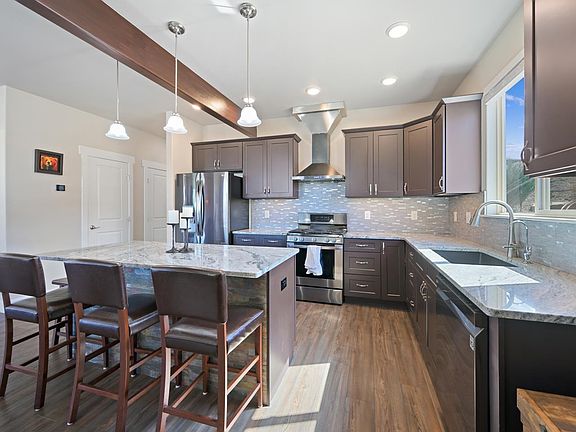 3rd image of 195 Secret Canyon Ct