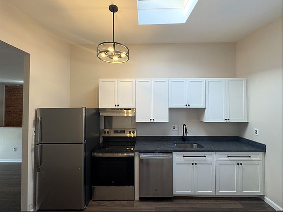2nd image of 1203 N Clayton St APT 3