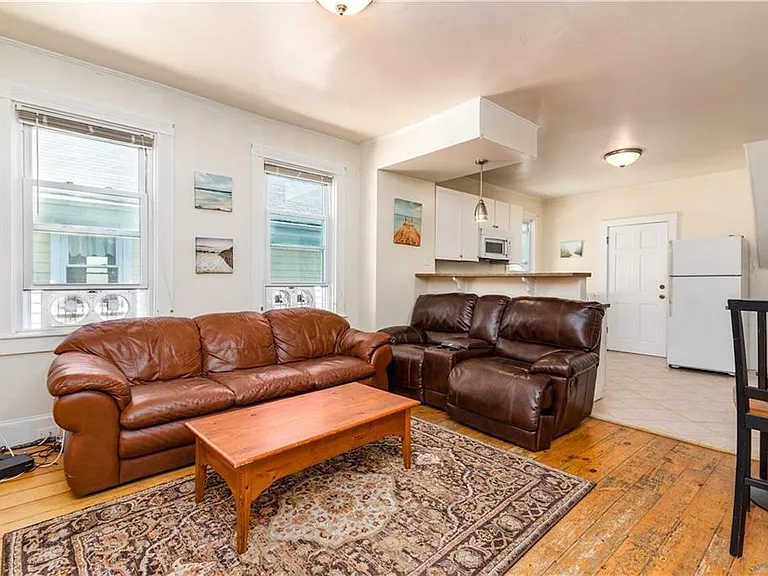 9 Ann St #1 — Photo 2