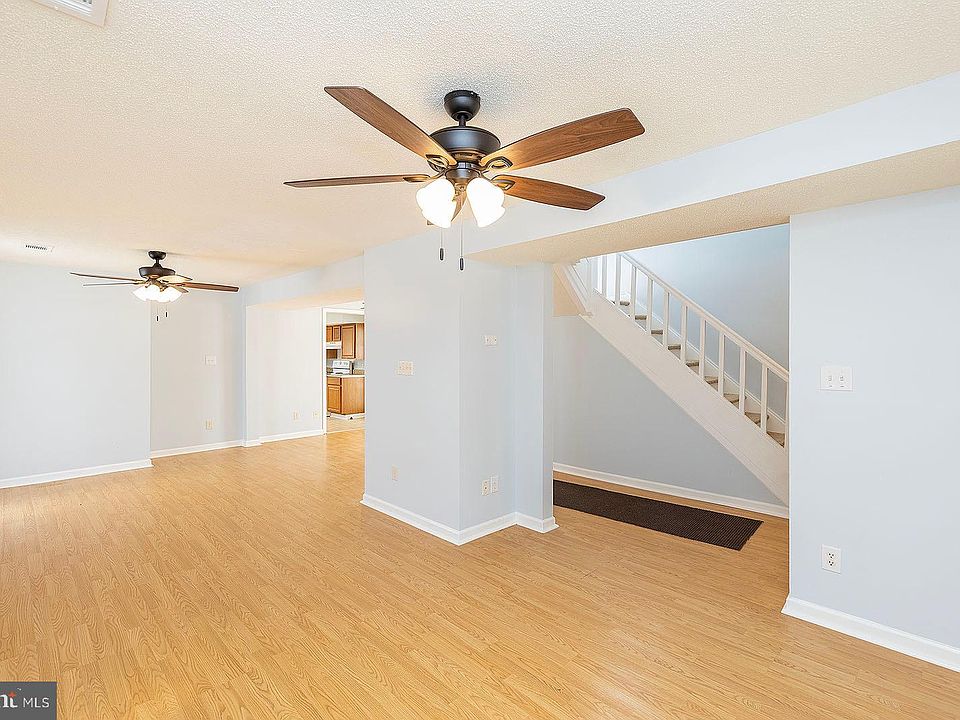 322 Smithfield Ave, Winchester, VA 22601 Zillow