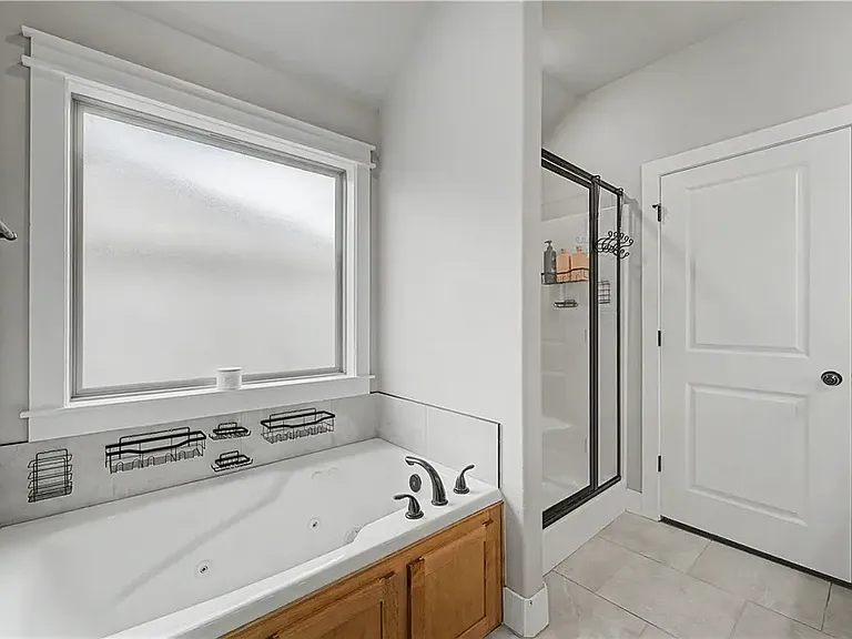 1010 Trailwood St — Photo 7