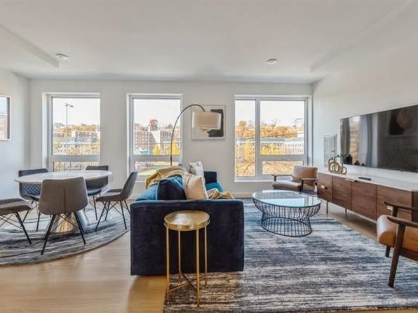401 Jackson St #604