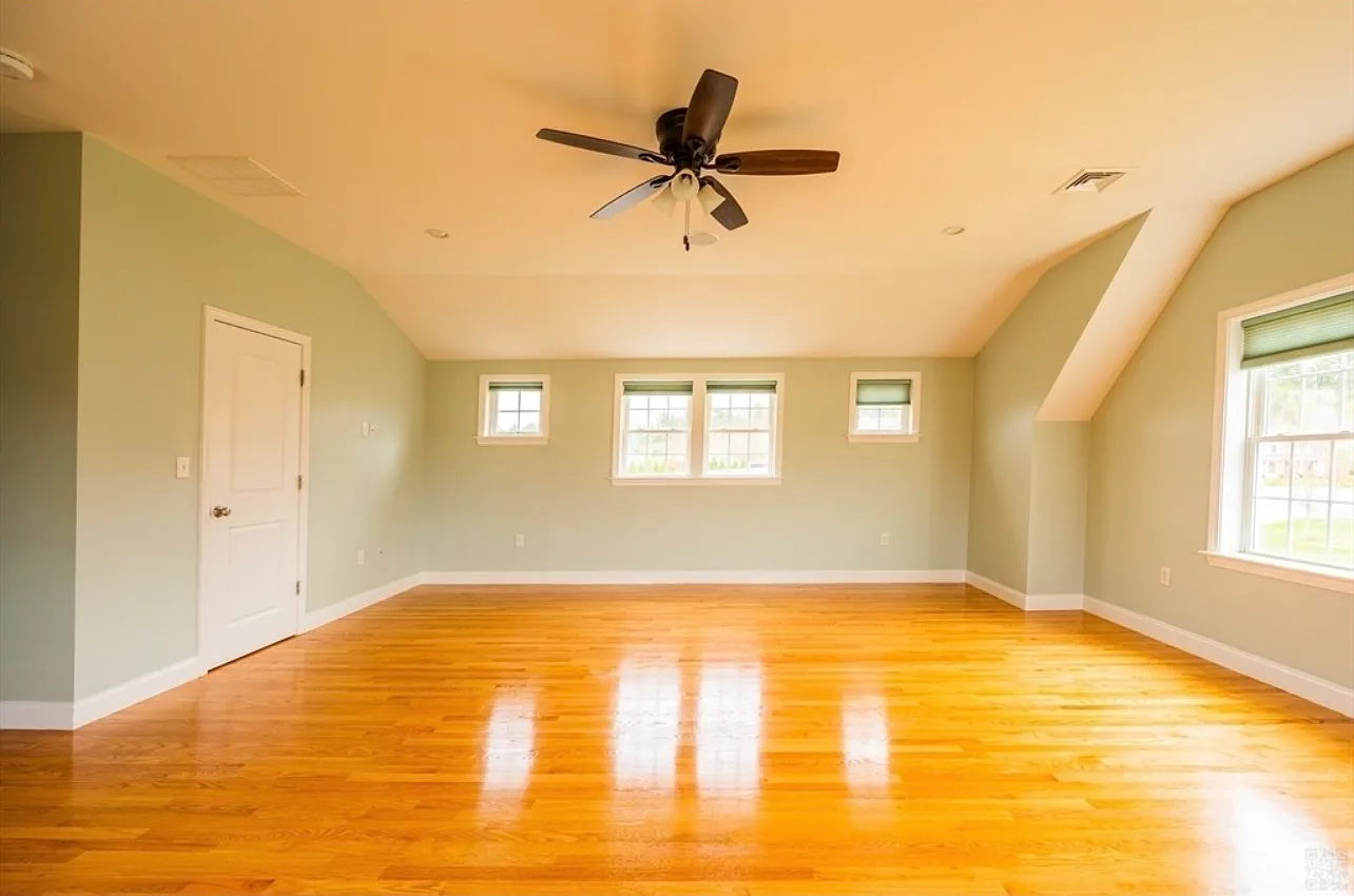 5 bed, 3500 sqft, $5,000 — Photo 3