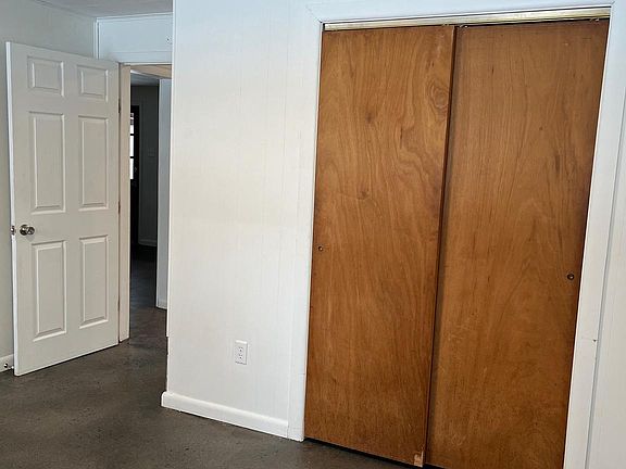 5th image of 516 Little Britain Church Rd