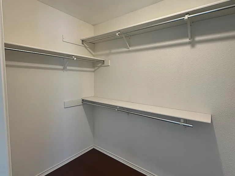 9100 Scotsman Dr — Photo 12