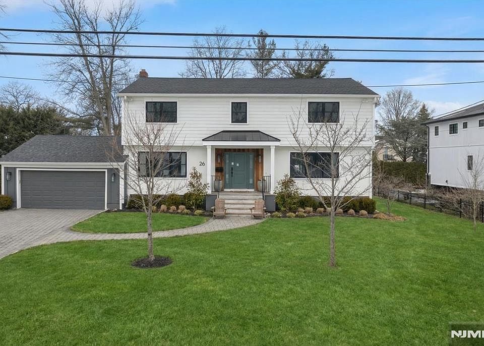 1st image of 26 Laurie Dr
