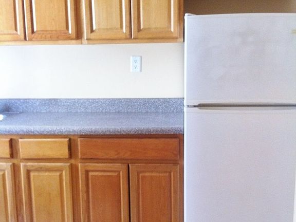 3rd image of 2168 35th St APT 4C