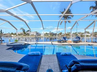 5211 Tamiami Ct, Cape Coral, FL 33904