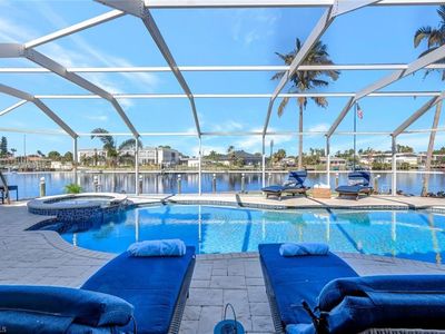 5211 Tamiami CT, Cape Coral, FL, 33904