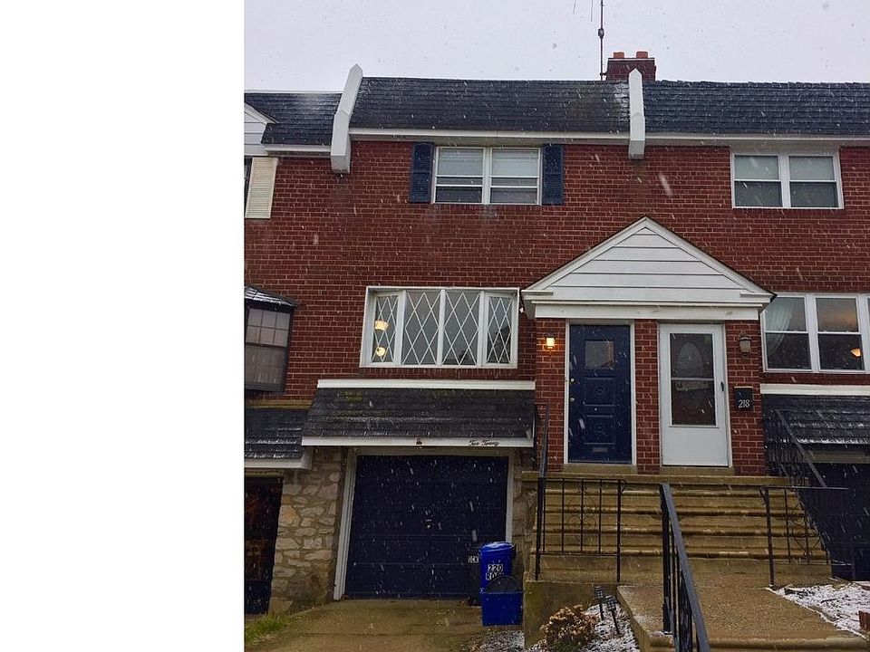 1st image of 220 Rock St
