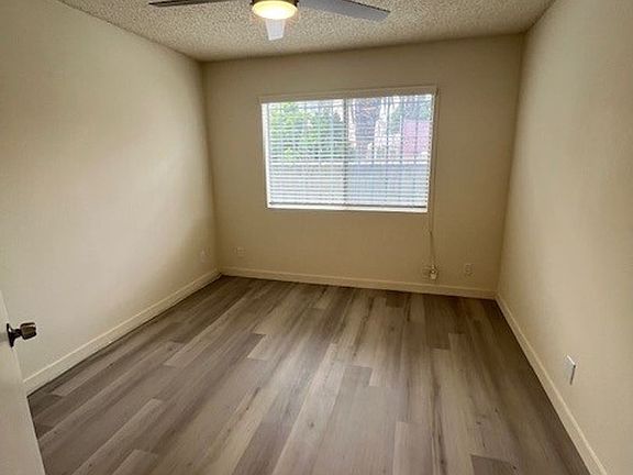 4th image of 339 Vernon Ave APT 4