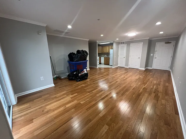 220 Prospect Ave #1B — Photo 3