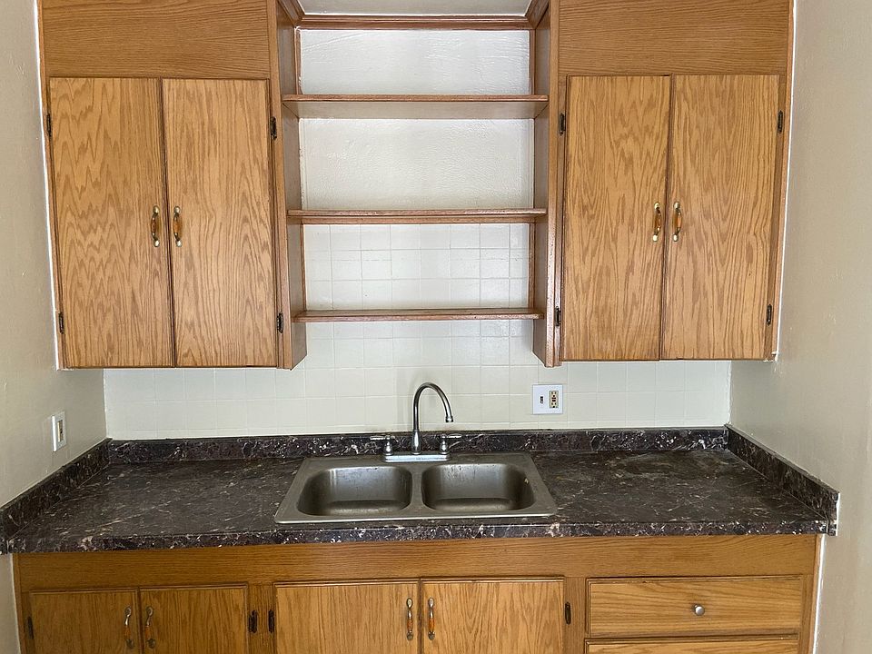 1st image of 429 Bay View Ave APT A