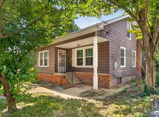 1439 Grant Rd, Saint Louis, MO 63119