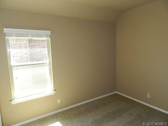 5th image of 20552 E 32nd St S
