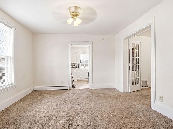 3rd image of 525 Galtier St