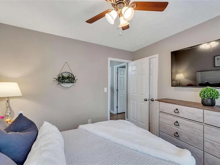 5005 Maryland Dr NW — Photo 17