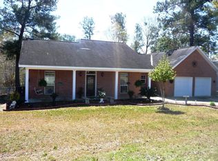 123 Tanglewood Dr, Carriere, MS 39426