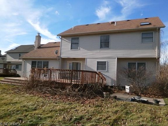 5th image of 329 Danbury Ln