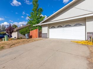 3541 Sun Knoll Dr, Loomis, CA 95650