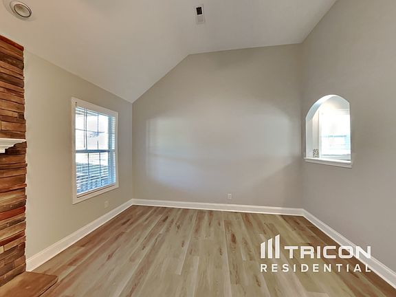 2nd image of 441 Cyprus Ct
