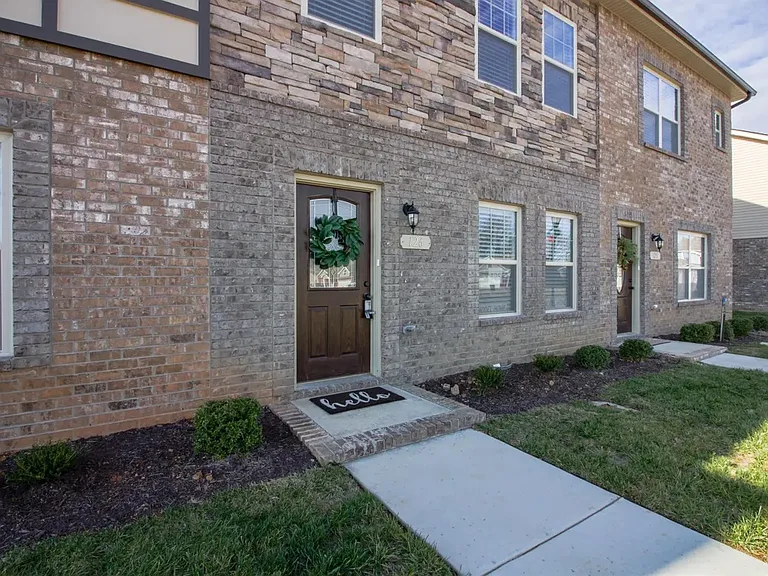 169 Dundee Dr — Photo 3