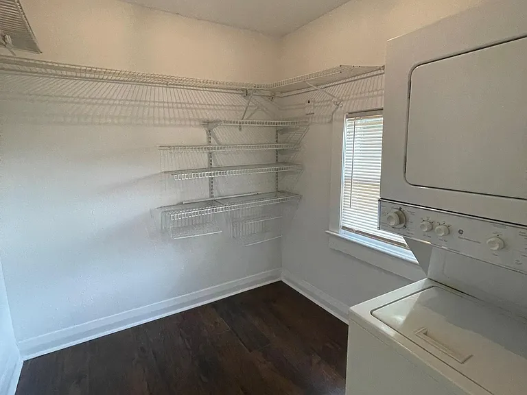 405 E Cayuga St — Photo 13