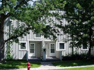 1158 Cambria Ct, Iowa City, IA 52246