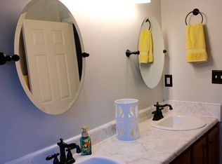 2027 Bloomfield Ave, Roanoke, VA 24012