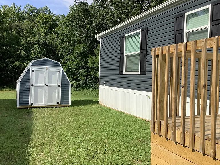 Apple Creek — Photo 15
